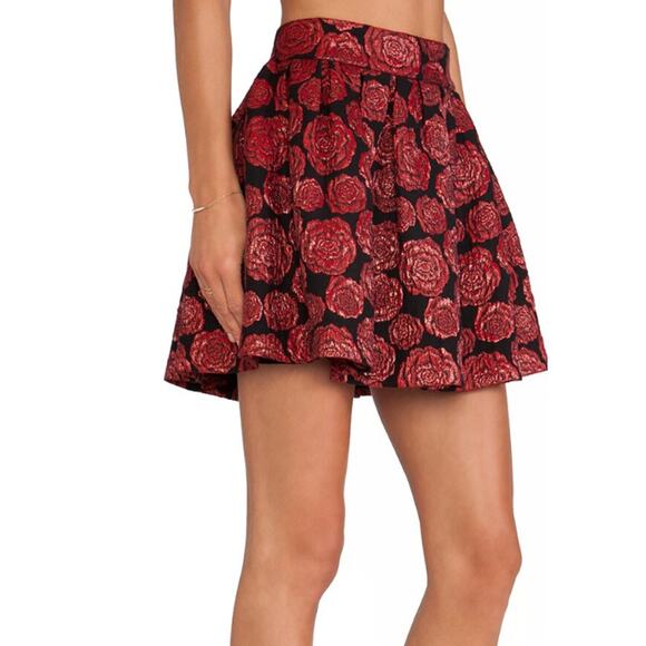 Alice + Olivia Fizer Box Pleat Mini Skirt Roses Metallic Red & Black ~ Sz 6 - Picture 2 of 10